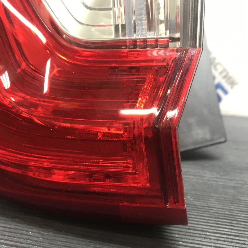 Ремонт заднего фонаря Honda CR-V, цена в СПб