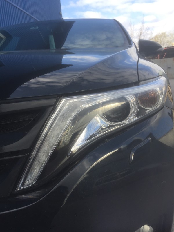 Устранение запотевания фары Toyota Venza, цена в СПб до ремонта
