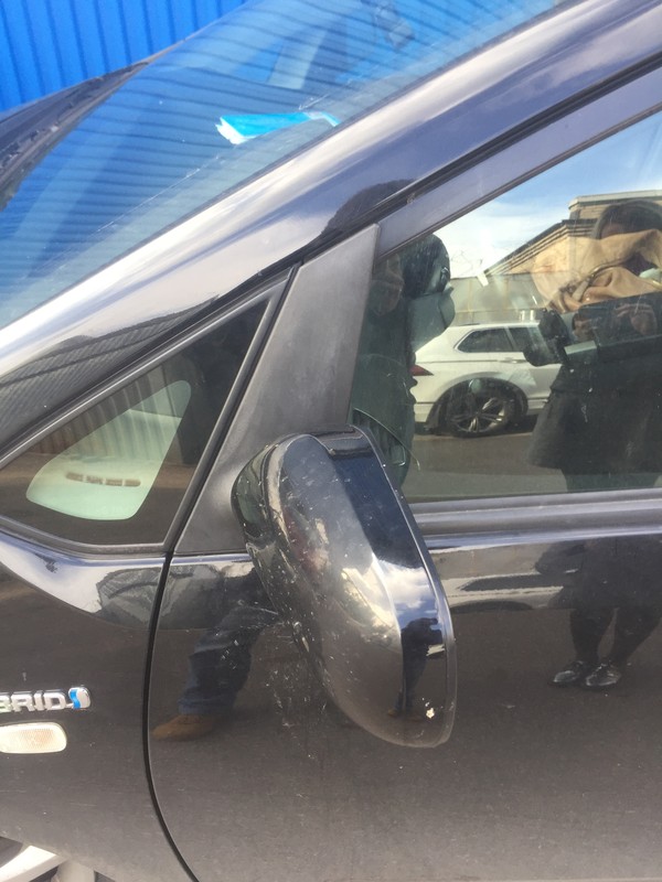 Ремонт зеркала Toyota Prius, цена в СПб после ремонта